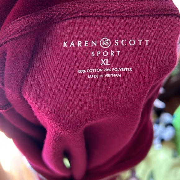 Maroon zipper velour sweater with 2 side pockets. GUC - Picture 4 of 7